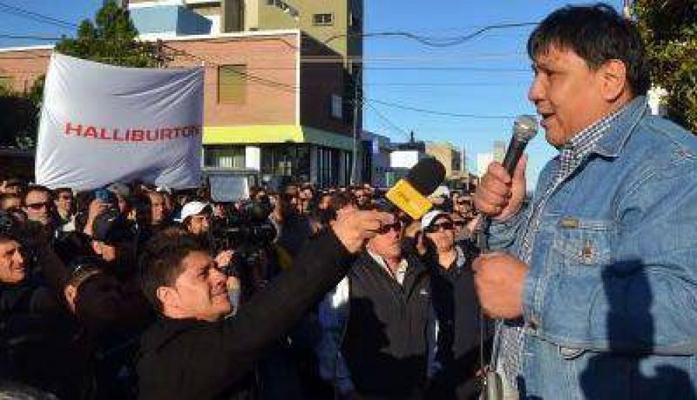 Avila: G�mez es el �representante de PAE� y Mansilla brilla por su ausencia