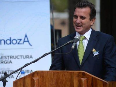 P�rez ir� a Venezuela en busca de un salvataje financiero para Aysam