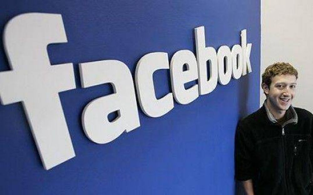 Ordenan eliminar datos en una cuenta de Facebook