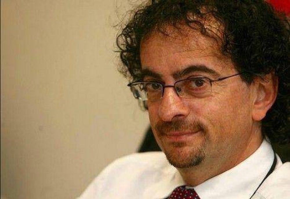 Papel�n diplom�tico antes del partido