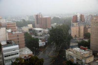 Llovieron m�s de 70 mil�metros y se espera m�s agua en Neuqu�n