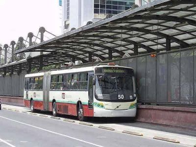 Denuncia por sobreprecios en el Metrobus