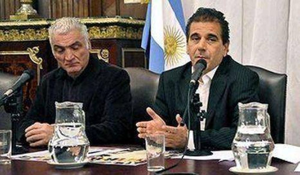 Legisladores debaten sobre el "17 de octubre"