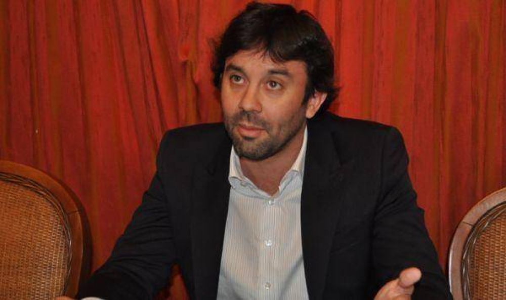 Felipe �lvarez destac� la iniciativa de la naci�n