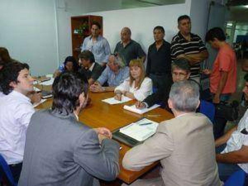Conflicto docente: el gobierno ofreci� devolver descuentos y blanquear el Fondo Est�mulo