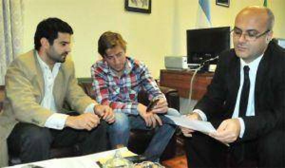 Bernard denunci� amenazas luego de presentar el pedido de juicio pol�tico
