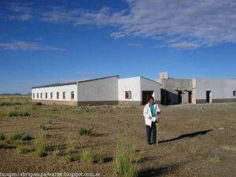 Ya son dos los establecimientos educativos con problemas en Jujuy: padres tomaron el Colegio Polimodal 2 de Abra Pampa