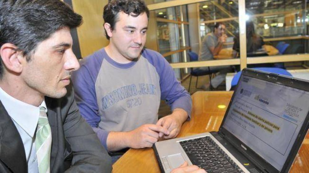La Provincia ya subvenciona proyecto de bot�n antip�nico