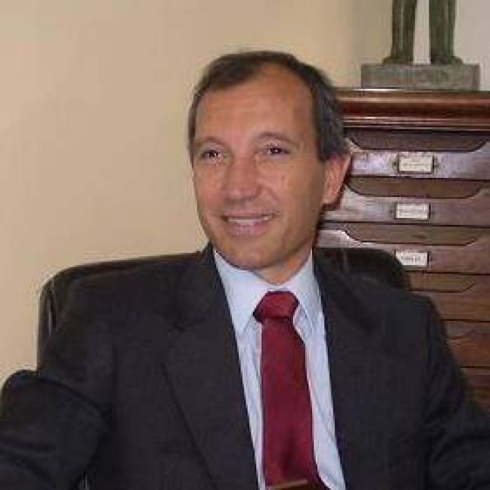 Advierten que el HCD no le permite a vecinos del barrio San Carlos ocupar la Banca 25