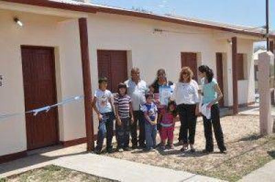 En el noroeste provincial atribuyen a la gesti�n Insfran el haberlos integrado al resto de Formosa