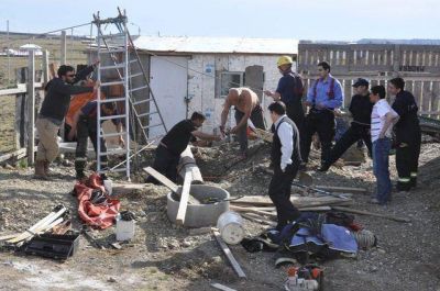 Cay� en un pozo de 10 metros de profundidad y fue rescatado cuatro horas despu�s 