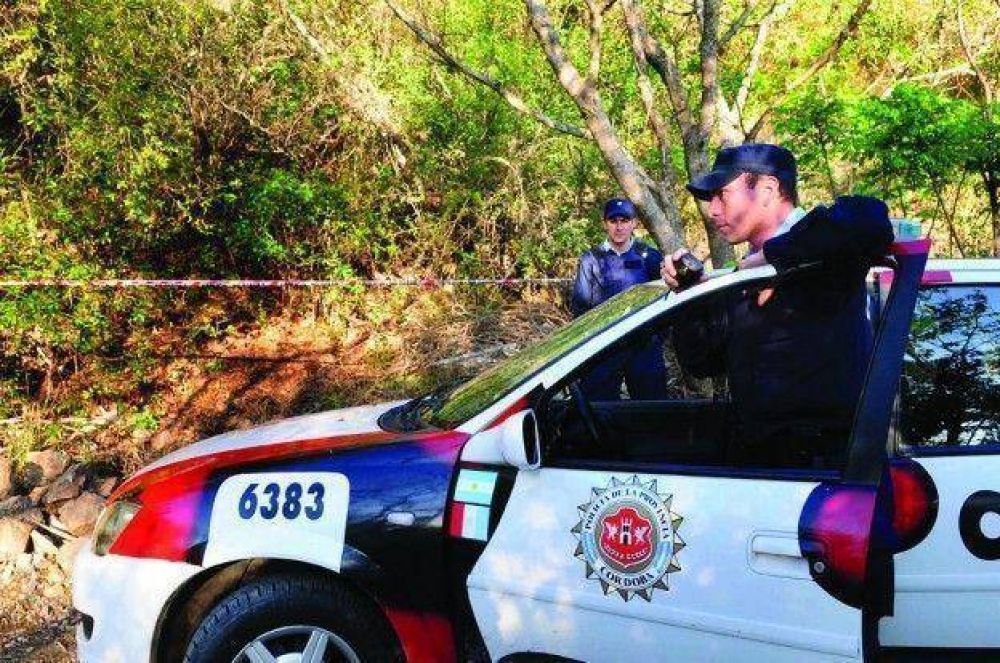 Carlos Paz: Hallaron restos humanos al pie de la monta�a