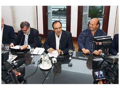 �Santa Fe se posiciona en el pa�s y en el extranjero� dijo el intendente Corral