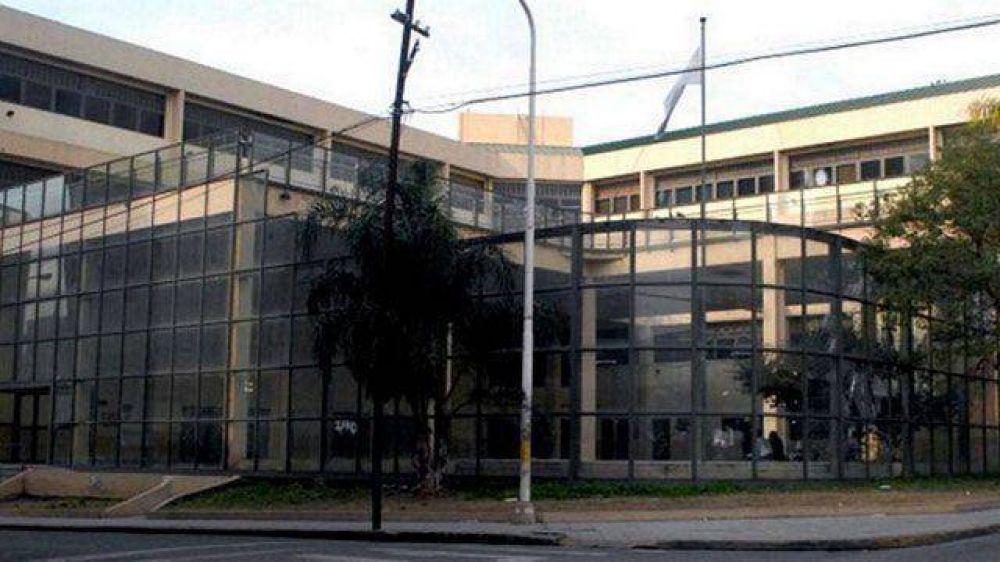 Se llam� a licitaci�n la reparaci�n del complejo educativo Juan Domingo Per�n