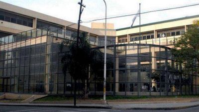 Se llam� a licitaci�n la reparaci�n del complejo educativo Juan Domingo Per�n