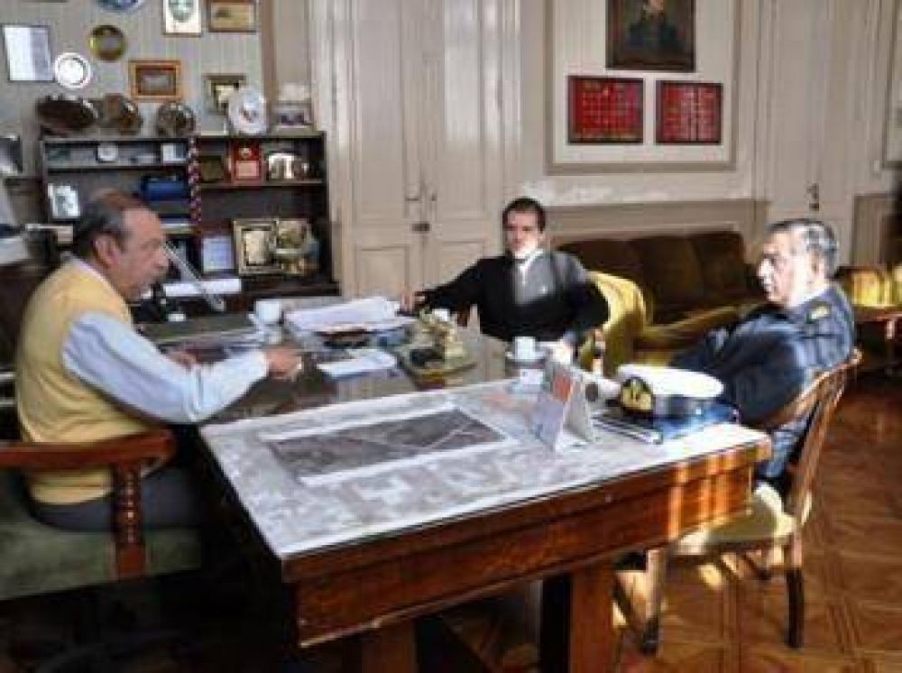 Ultiman preparativos por el festejo de los 90 a�os del Faro
