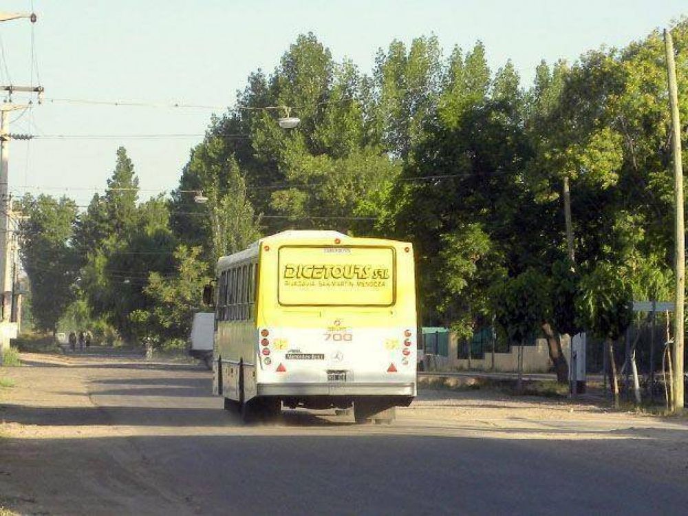 Establecen recorrido para facilitar traslado de los estudiantes del este a sus escuelas
