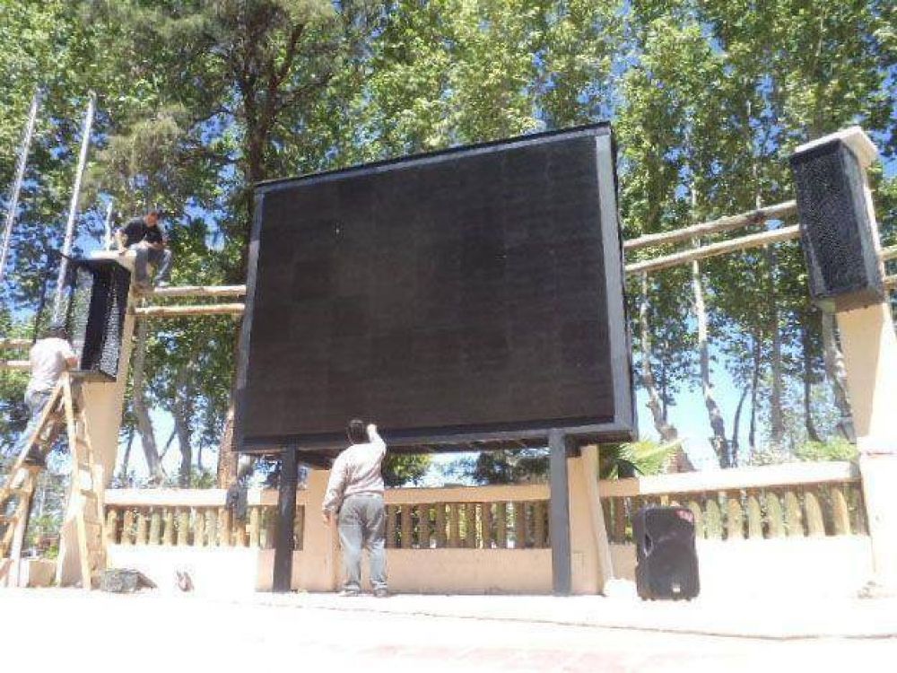 Las pantallas led empiezan a redimensionar consumo cultural en departamentos del este