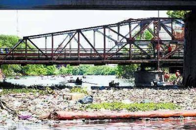 Las aguas del Riachuelo, camino a no sanearse nunca