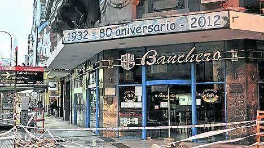 Cay� otro balc�n y hay pol�mica por el control de las fachadas