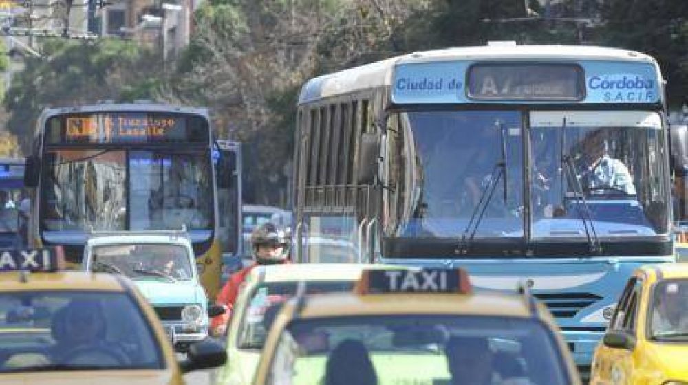 La UTA quiere $ 2.000 m�s y Fetap no afloja