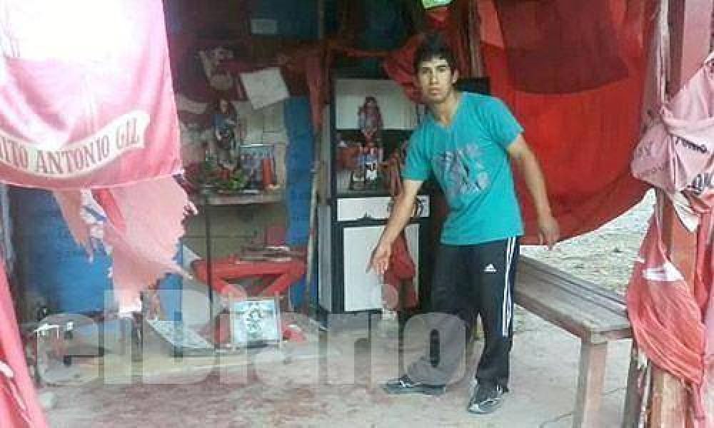 �Escuch� llorar al beb�, sin pensarlo lo levant� y sal� corriendo�