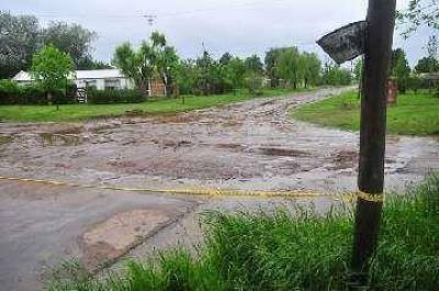 Contin�an las consecuencias de la lluvia en la ciudad