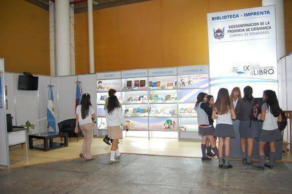 La vicegobernaci�n y el Senado presentes en la Feria del Libro