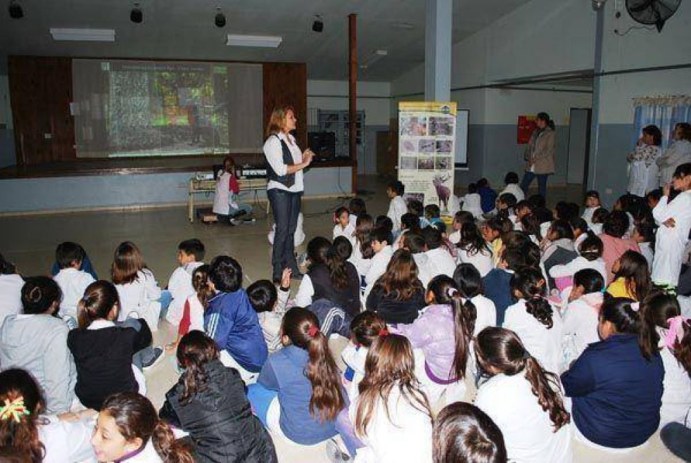 D�a de La Pampa: jornada de difusi�n en escuela piquense