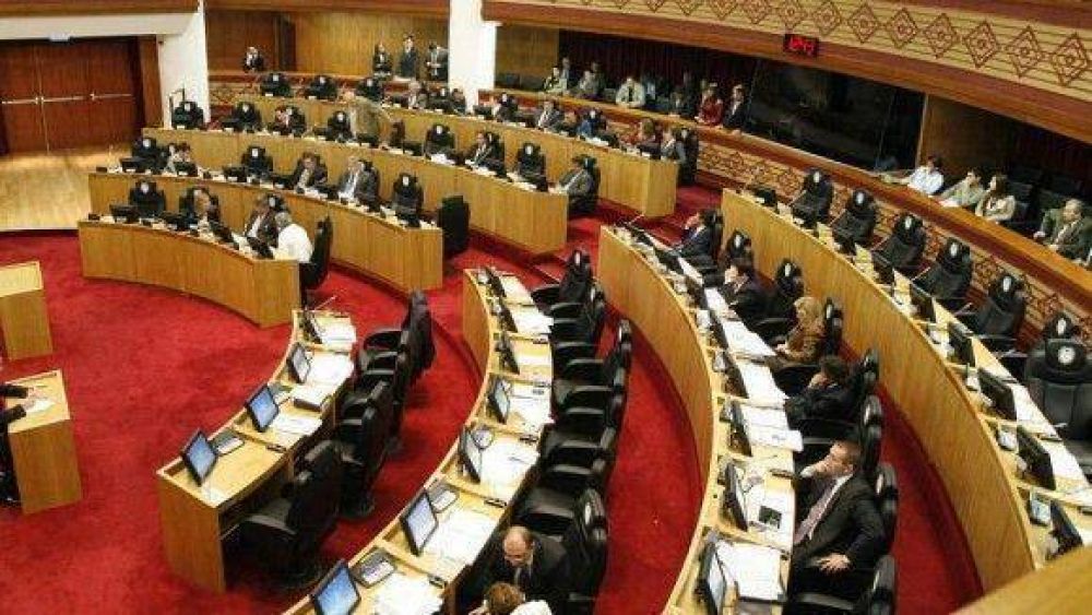  Pese a su presunta inconstitucionalidad, el oficialismo tratar� el voto juvenil