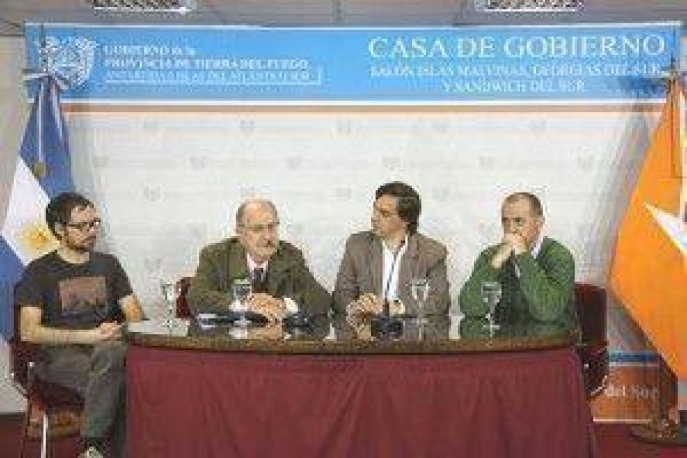 El Museo del Fin del Mundo inaugur� nueva muestra permanente y firm� un convenio con la Universidad de Tierra del Fuego