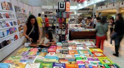 El Le Parc, la gran �estrella� en el d�a de inauguraci�n de la Feria del Libro