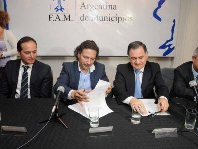 FLORENCIO VARELA Tres ambulancias para el distrito