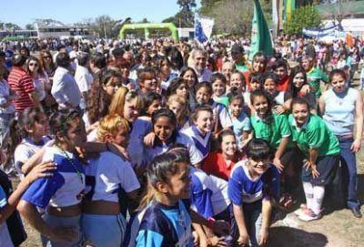 Ferraresi y Mussi celebraron el D�a del Club de Barrio en Avellaneda