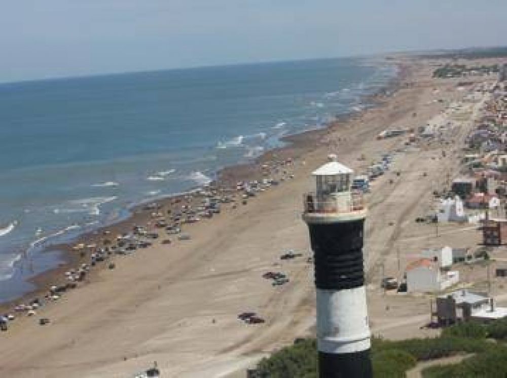Habr zona de playa slo recreativa en Claromec y Dunamar