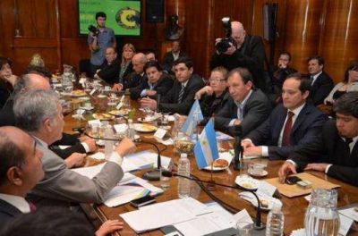Camau muestra su perfil de candidato en Buenos Aires