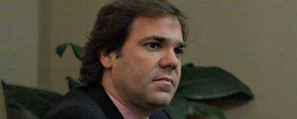 Alberto P�rez afirma que desconoce que intendentes pidan m�s fondos