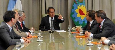 Scioli "primere�" a los K y cre� su propio organismo contra la tortura