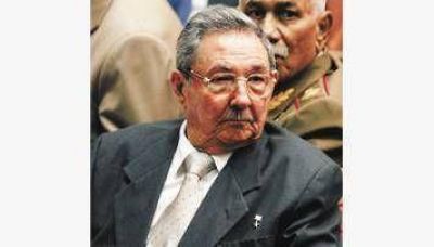 Cuba elimina restricciones para viajar al exterior