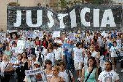 Los familiares de Croma��n celebraron el fallo de la Justicia