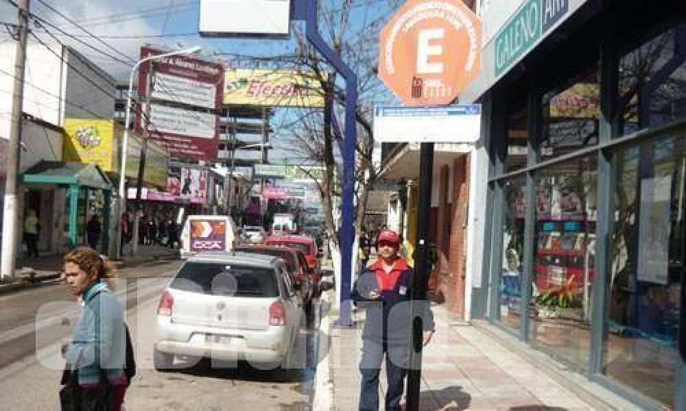 Desde el 2013, el estacionamiento costar� tres pesos