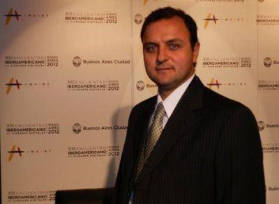 Daniel Ivoskus present� la IV Cumbre Mundial de Comunicaci�n Pol�tica