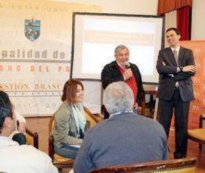 Capacitaci�n para concejales de la Segunda  