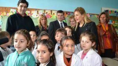 Fern�ndez y De Luc�a en una escuela con repitencia cero 