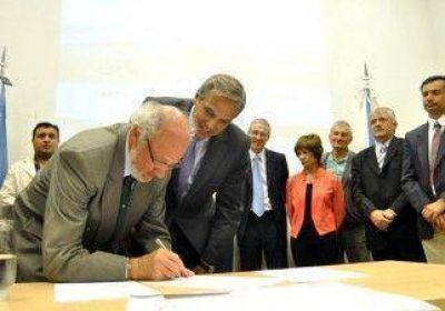 Sapag ratific� que a los tenedores de bonos neuquinos se les pagar� en d�lares 