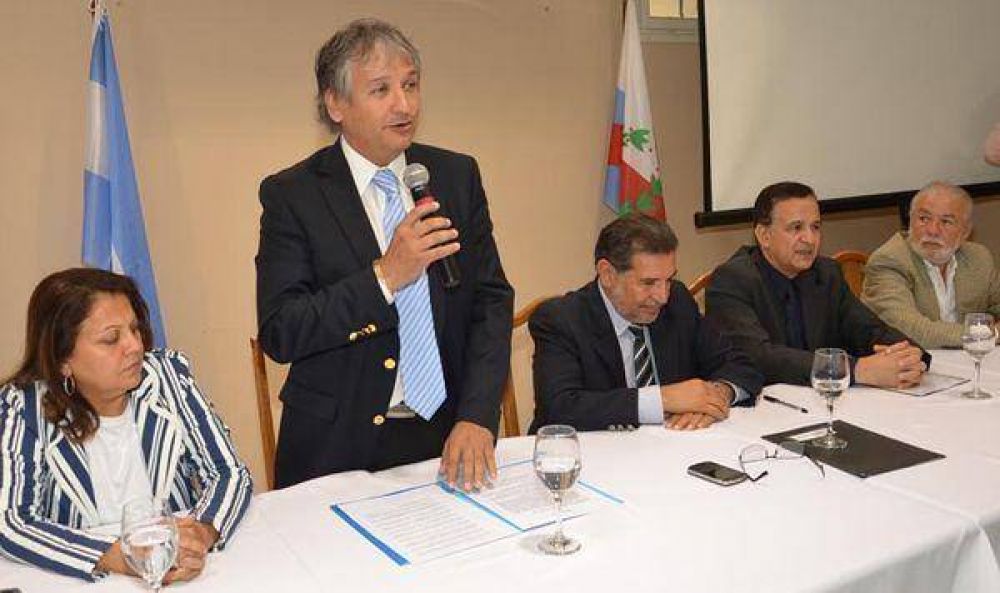 Bosetti destac� que la ejecuci�n de mejoramientos habitacionales reforzar� la econom�a regional