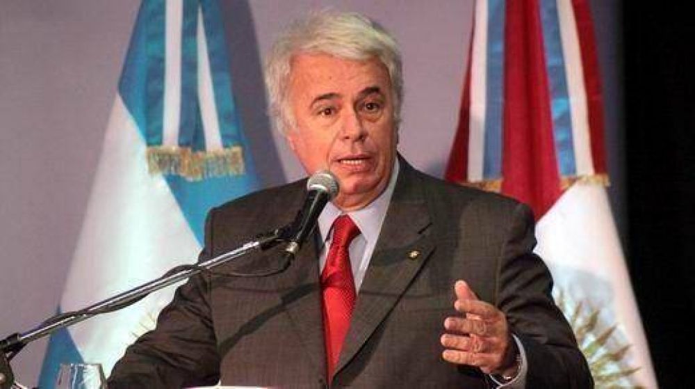 Primera resoluci�n contra el ajuste previsional de De la Sota
