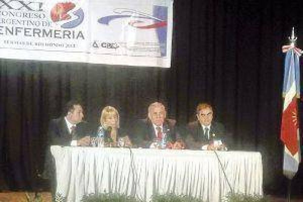 Expertos en Enfermer�a debaten en congreso nacional en Las Termas