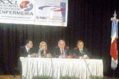 Expertos en Enfermer�a debaten en congreso nacional en Las Termas