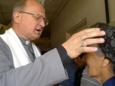 La comunidad de Lavalle recibi� con alegr�a y fe al Obispo en su visita pastoral a Santa Rosa